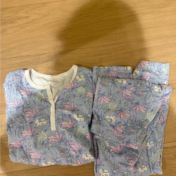 Roller Rabbit Other - Roller rabbit pajama set